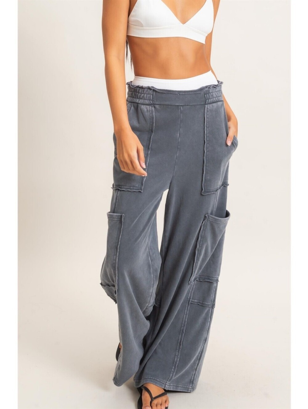 CloudDwellers Mineral Washed Cotton Blend Wide Leg Cargo Sweatpants Dark Grey - Picture 6 of 7